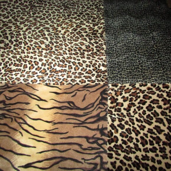 Textured Animal Print Bedspread Coverlet + Accent Pillow Cover - King Size - Picture 12 of 15